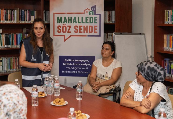 İzmir Büyükşehir Belediyesi, “Mahallede Söz Sende” programıyla İzmirlilerin kent yönetimine
