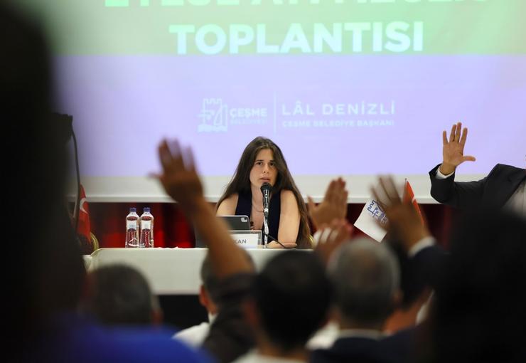 Çeşme Belediyesi Eylül Ayı Olağan Meclis Toplantısı gerçekleştirildi. 