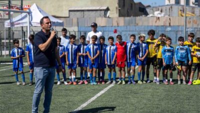 Bornova Belediyesi tarafından yenilenen Doğanlar Futbol Sahası, 9 Eylül İzmir’in