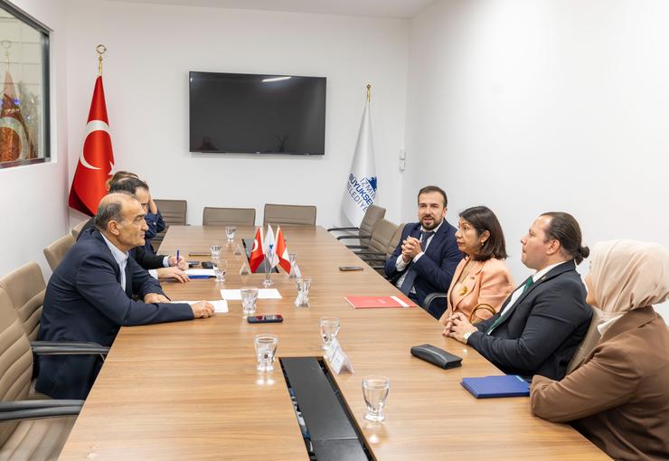 Peru’nun Ankara Büyükelçisi Luz Betty Caballero Morales ve beraberindeki heyet