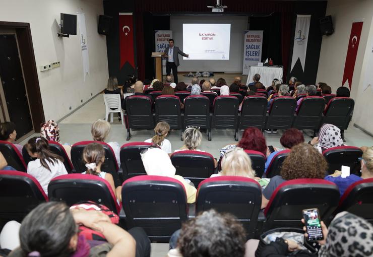 Bayraklı Belediyesi ile İzmir Büyükşehir Belediyesi iş birliğinde düzenlenen Temel