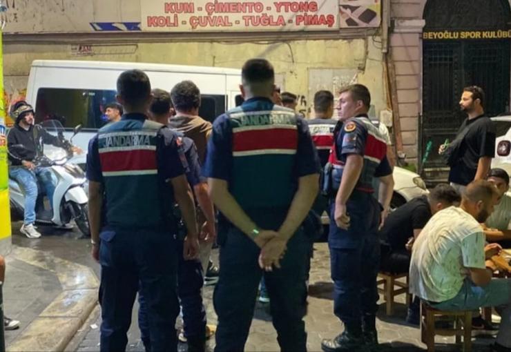 Emniyet Genel Müdürlüğü koordinesinde Türkiye genelinde düzenlenen "Ailem Güvende" operasyonunda,