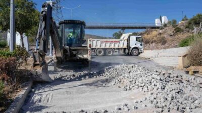 Bornova Belediye Başkanı Ömer Eşki, Atatürk Mahallesi Macera Parkı mevkiinde