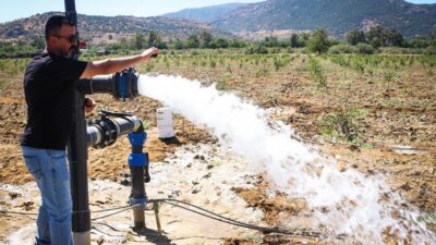 İzmir Büyükşehir Belediyesi, kuraklıkla mücadele kapsamında tarımsal sulamada 30 milyon