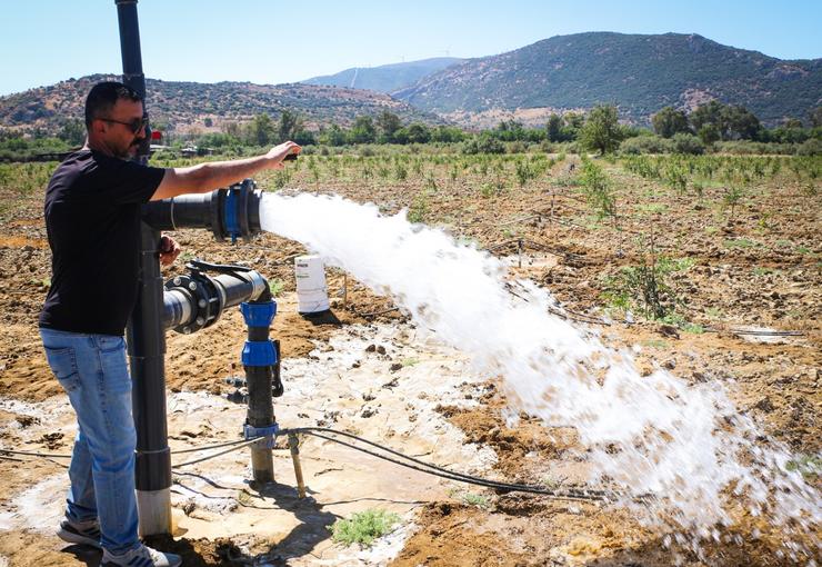 İzmir Büyükşehir Belediyesi, kuraklıkla mücadele kapsamında tarımsal sulamada 30 milyon