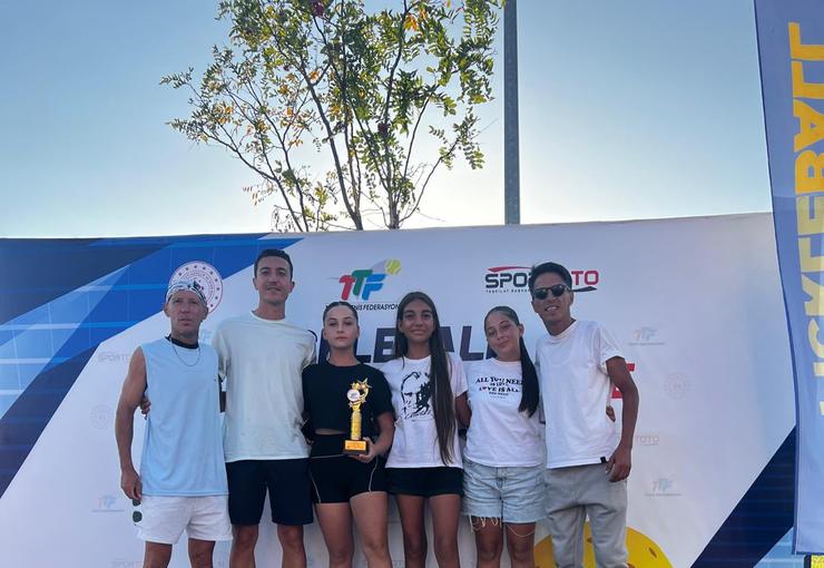 Seferihisar Belediyesi Ürkmez Kültür, Sanat ve Spor Merkezi Pickleball sporcusu