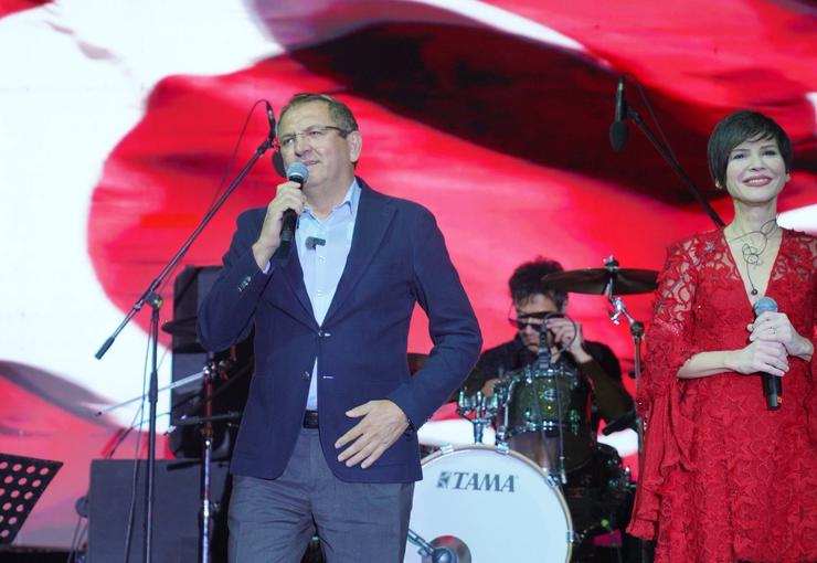 Altınova’nın düşman işgalinden kurtuluşunun 104. yılı, meydan konuşmaları, halk oyunları