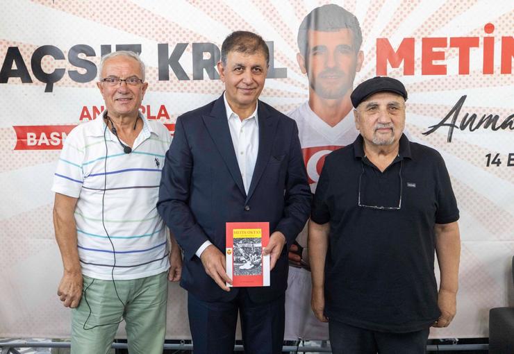 Taçsız Kral lakaplı Metin Oktay, vefatının 35. yıl dönümünde “Anılarla