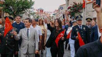 Çeşme Belediye Başkanı Lâl Denizli: “Gazi Mustafa Kemal Atatürk’ün açtığı