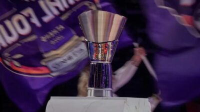 Avrupa basketbolunun zirvesindeki ekipleri karşı karşıya getirecek olan Süper Kupa