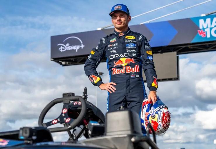 Formula 1 şampiyonu Max Verstappen, katıldığı özel karting etkinliğinde adeta