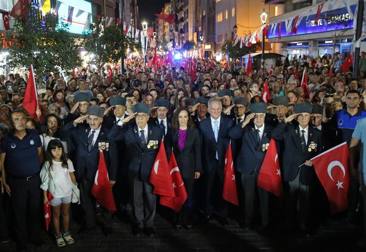 Karşıyaka Belediyesi, Ulu Önder Mustafa Kemal Atatürk’e gazilik ünvanı ile