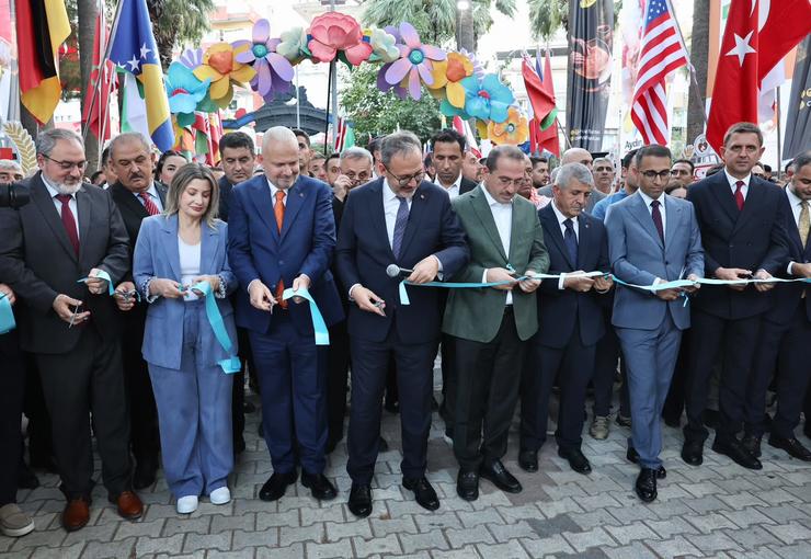 Menemen Belediyesi tarafından 5’inci kez düzenlenen Uluslararası Menemen Çömlek Festivali,