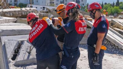 İzmir Büyükşehir Belediyesi İtfaiye Dairesi Başkanlığı, olası afetlere daha etkin