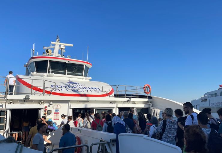 İzmir Büyükşehir Belediyesi iştiraki İZDENİZ’in yaz döneminde düzenlediği Urla ve
