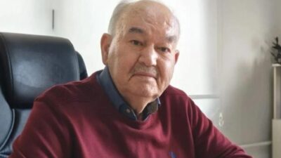 İzmir Büyükşehir Belediyesi eski başkanlarından Burhan Özfatura, geçirdiği ani kalp