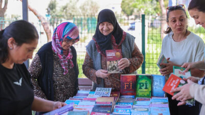Buca Belediyesi’nin düzenlediği “Kitap Değişim Günleri” kapsamında bugüne kadar 35