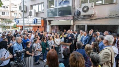 YENİ Parti’nin Bornova İlçe Başkanlığı binası törenle açıldı. Açılışta konuşan