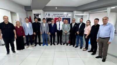 Cumhuriyet Halk Partisi İzmir İl Başkanı Utku Gümrükçü, İzmir’deki siyasi