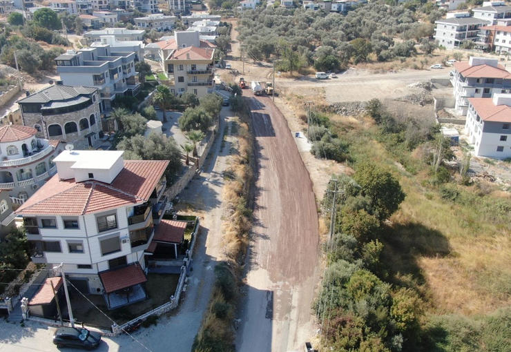 Foça’da yol yapım ve yenileme çalışmaları, İzmir Büyükşehir Belediyesi İZBETON