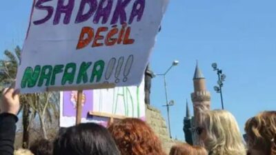 Anayasa Mahkemesi, Türk Medeni Kanunu'ndaki "süresiz nafaka" hükmünü iptal etti.