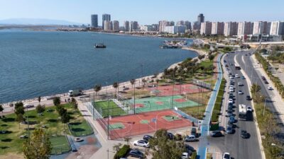 İzmir Büyükşehir Belediyesi tarafından kentteki spor tesislerinde bakım, onarım ve