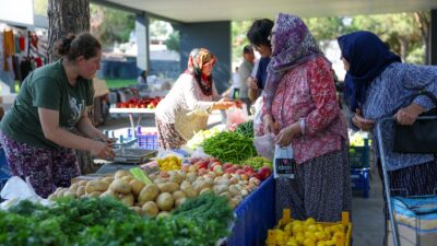 HACIÖMERLİ’DE PAZAR GELENEĞİ CANLANDI