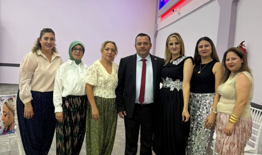 Menemen Maltepe Mahallesi’nde bu yıl ikincisi düzenlenen Şalvar Gecesi, yöre
