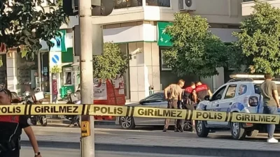 İzmir’de TEB Hatay Şubesi’ndeki soygun girişiminin ardından bomba ihbarı yapıldı.