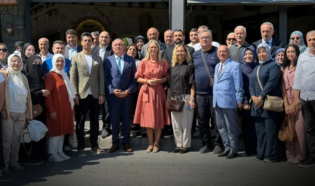 AK Parti İzmir Milletvekili Ceyda Bölünmez Çankırı, Karabağlar’da 58 mahalle