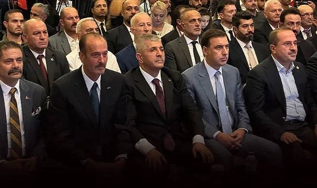 Milliyetçi Hareket Partisi’nin 15’inci Olağan İzmir İl Kongresi Balçova’daki bir