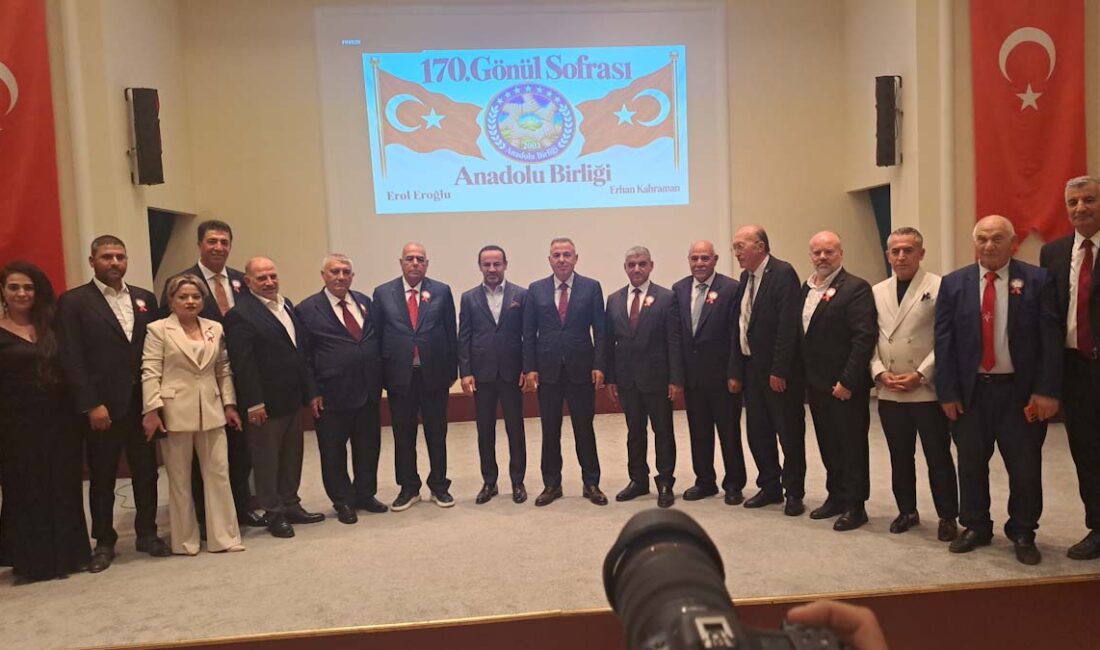 İzmir’de gelenekselleşen Gönül Sofrası Buluşmaları’nın 170’incisi, kent protokolünden iş dünyasına