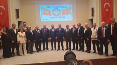 İzmir’de gelenekselleşen Gönül Sofrası Buluşmaları’nın 170’incisi, kent protokolünden iş dünyasına
