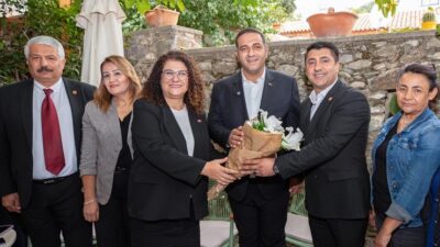 Narlıdere Belediye Başkanı Erman Uzun, İzmir Muhtarlar Federasyonu Başkanı Sedat