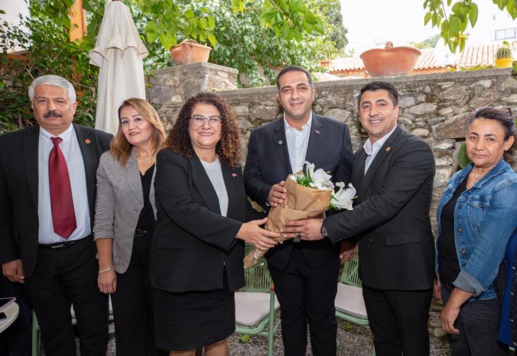 Narlıdere Belediye Başkanı Erman Uzun, İzmir Muhtarlar Federasyonu Başkanı Sedat
