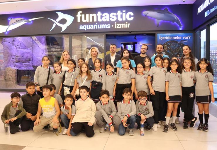 İzmir Büyükşehir Belediyesi, dezavantajlı bölgelerde yaşayan çocukları farklı sosyal ve