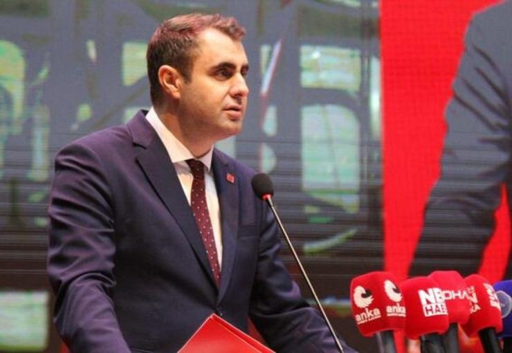 Sözcü TV canlı yayınında konuşan Yeni Parti İzmir İl Başkanı