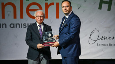 Bornova Belediyesi tarafından usta şair Attila İlhan anısına düzenlenen 7.