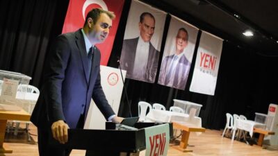 YENİ Parti İzmir Kurucu İl Başkanı Çağatay Güç, ilçe kongrelerinin