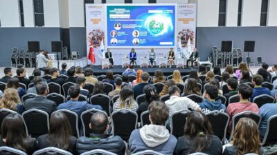 İzmir Büyükşehir Belediyesi ev sahipliğinde, İZFAŞ tarafından düzenlenen LOGISTECH -