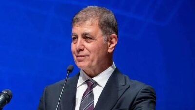 AK Parti’ye geçeceği iddialarıyla ilgili konuşan İzmir Büyükşehir Belediye Başkanı