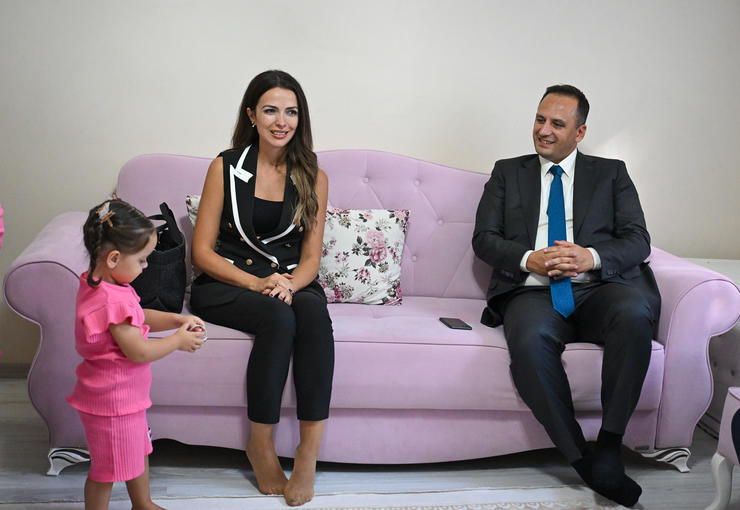 Bornova Belediye Başkanı Ömer Eşki, mahalle gezileri kapsamında Doğanlar Mahallesi