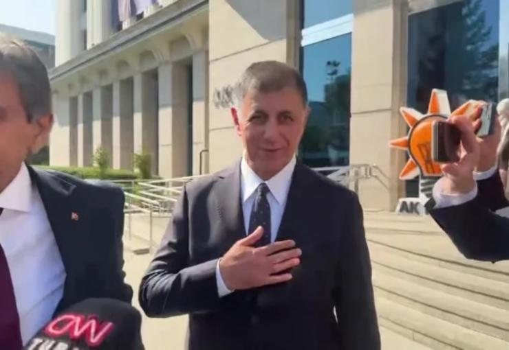 İzmir Büyükşehir Belediye Başkanı Cemil Tugay, AK Parti Genel Merkezi'ne