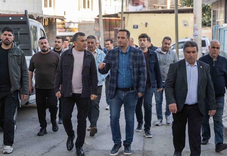 Bornova Belediye Başkanı Ömer Eşki, hizmet ve yatırımları yerinde belirlemek