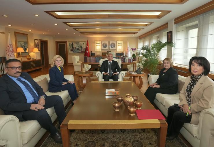Menderes Belediye Başkan V. Asuman Şen, ilçeye kazandırılacak yatırımlarla ilgili