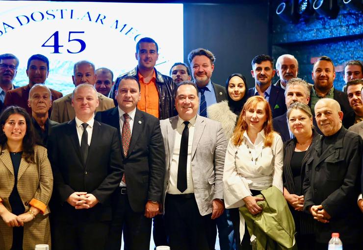 Manisa Büyükşehir Belediye Başkanı Besim Dutlulu, Manisa Dostlar Meclisi tarafından