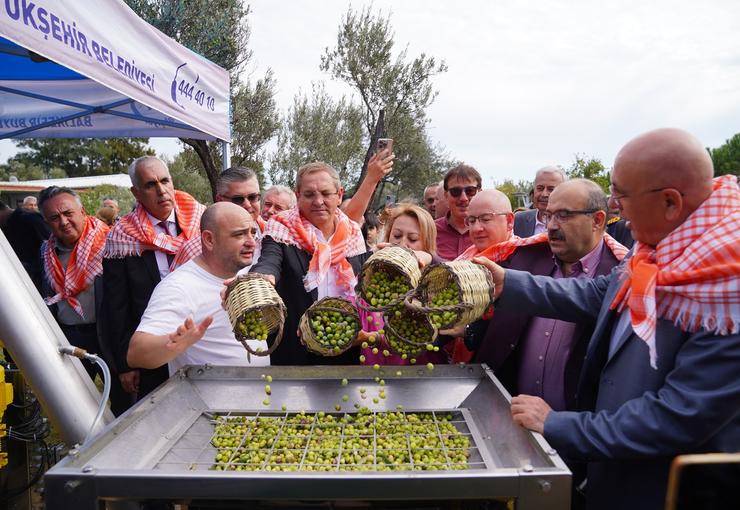 Ayvalık, zeytinin bereketini müzik, kültür, sanat ve lezzetle buluşturan Uluslararası