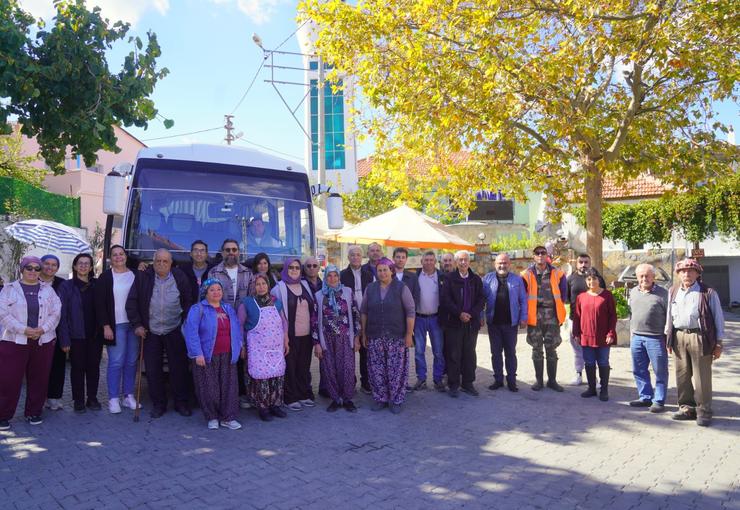 Seferihisar Belediye Başkan Vekili Fuat Gümüş, Gödence Üretici Pazarı’nı ziyaret