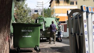 Karabağlar Belediyesi, temizlik altyapısını güçlendirmek amacıyla 2026 yılında 591 demir,