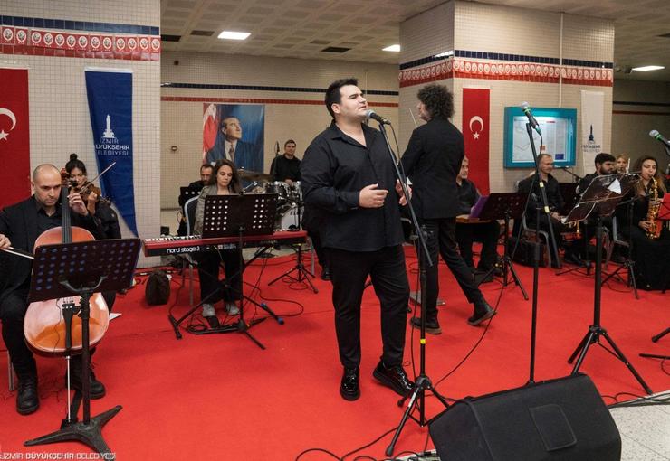 İzmir Büyükşehir Belediyesi tarafından kentin kültür-sanat yaşamına kazandırılan Smyrna Ensemble,